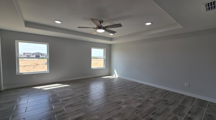 5054 Luna Grande Lp., Laredo, Texas 78046, 3 Bedrooms Bedrooms, 5 Rooms Rooms,2 BathroomsBathrooms,Residential,For Sale,5054 Luna Grande Lp.,20261558