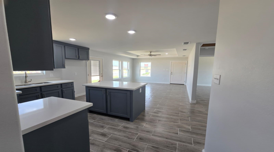 5054 Luna Grande Lp., Laredo, Texas 78046, 3 Bedrooms Bedrooms, 5 Rooms Rooms,2 BathroomsBathrooms,Residential,For Sale,5054 Luna Grande Lp.,20261558