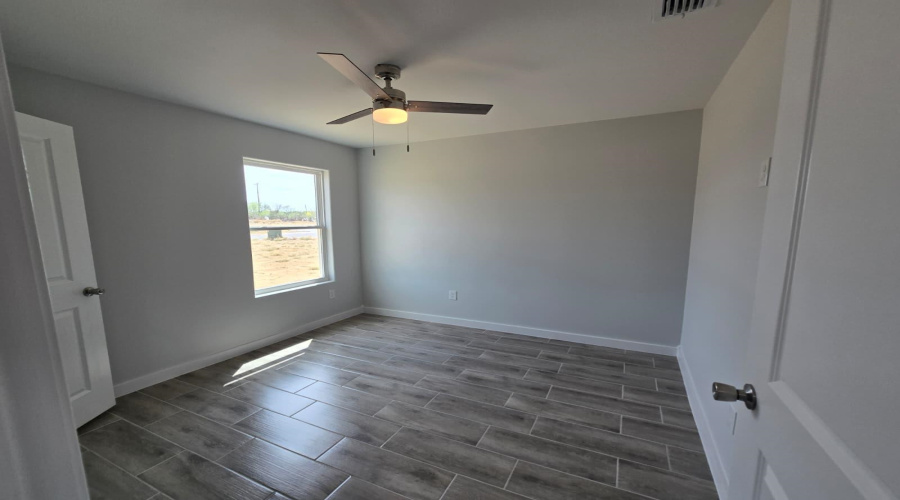 5054 Luna Grande Lp., Laredo, Texas 78046, 3 Bedrooms Bedrooms, 5 Rooms Rooms,2 BathroomsBathrooms,Residential,For Sale,5054 Luna Grande Lp.,20261558