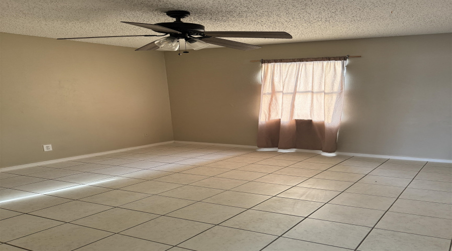113 Carter Dr, Laredo, Texas 78045, 2 Bedrooms Bedrooms, 4 Rooms Rooms,1 BathroomBathrooms,Residential,For Rent,113 Carter Dr,20261559