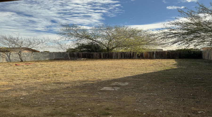 113 Carter Dr, Laredo, Texas 78045, 2 Bedrooms Bedrooms, 4 Rooms Rooms,1 BathroomBathrooms,Residential,For Rent,113 Carter Dr,20261559