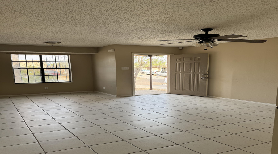 113 Carter Dr, Laredo, Texas 78045, 2 Bedrooms Bedrooms, 4 Rooms Rooms,1 BathroomBathrooms,Residential,For Rent,113 Carter Dr,20261559