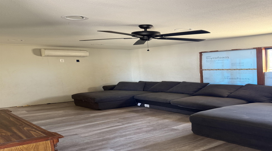 1023 Avenue G, Bruni, Texas 78355, 1 Bedroom Bedrooms, 3 Rooms Rooms,1 BathroomBathrooms,Residential,For Sale,1023 Avenue G,20261560