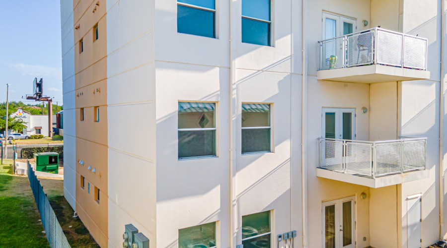 502 Shiloh Dr, LAREDO, Texas 78045, 1 Bedroom Bedrooms, 3 Rooms Rooms,1 BathroomBathrooms,Residential,For Rent,502 Shiloh Dr,20261562