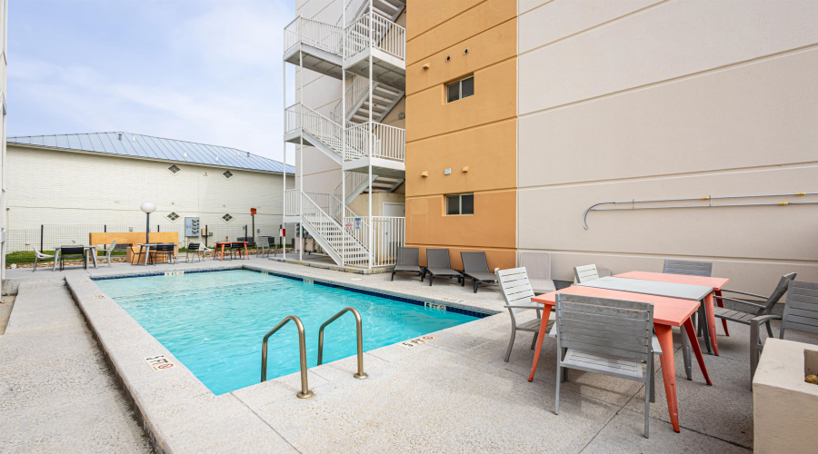 502 Shiloh Dr, LAREDO, Texas 78045, 1 Bedroom Bedrooms, 3 Rooms Rooms,1 BathroomBathrooms,Residential,For Rent,502 Shiloh Dr,20261562