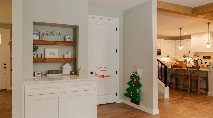 1220 Larvotto Lp., Laredo, Texas 78045, 3 Bedrooms Bedrooms, 5 Rooms Rooms,2 BathroomsBathrooms,Residential,For Sale,1220 Larvotto Lp.,20261564