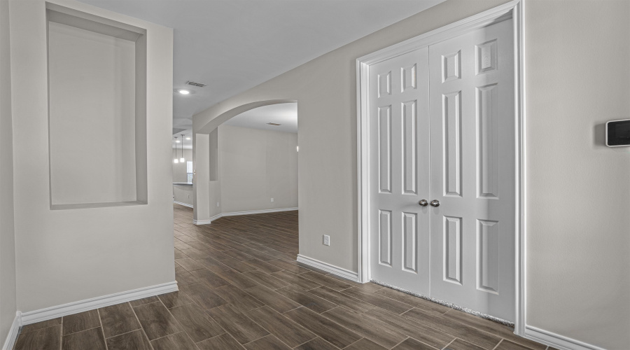 716 Cavatina Dr., LAREDO, Texas 78045, 4 Bedrooms Bedrooms, 7 Rooms Rooms,3 BathroomsBathrooms,Residential,For Sale,716 Cavatina Dr.,20261567