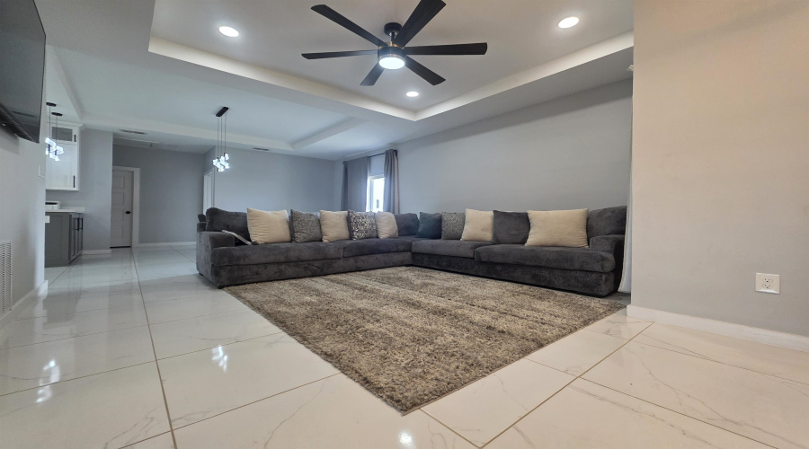 5116 Plasencia Ln., LAREDO, Texas 78046, 3 Bedrooms Bedrooms, 5 Rooms Rooms,2 BathroomsBathrooms,Residential,For Sale,5116 Plasencia Ln.,20261568