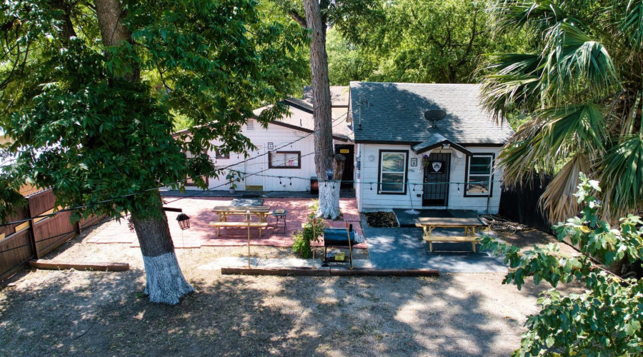 444 Taft Ct, San Antonio, Texas 78225, 2 Bedrooms Bedrooms, 8 Rooms Rooms,2 BathroomsBathrooms,Residential,For Sale,444 Taft Ct,20261571