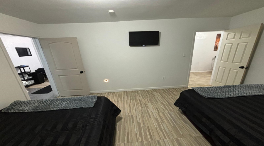 444 Taft Ct, San Antonio, Texas 78225, 2 Bedrooms Bedrooms, 8 Rooms Rooms,2 BathroomsBathrooms,Residential,For Sale,444 Taft Ct,20261571