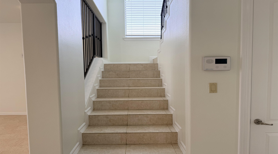 7221 Lake Victoria Rd, Laredo, Texas 78041, 3 Bedrooms Bedrooms, 7 Rooms Rooms,2 BathroomsBathrooms,Residential,For Sale,7221 Lake Victoria Rd,20261572