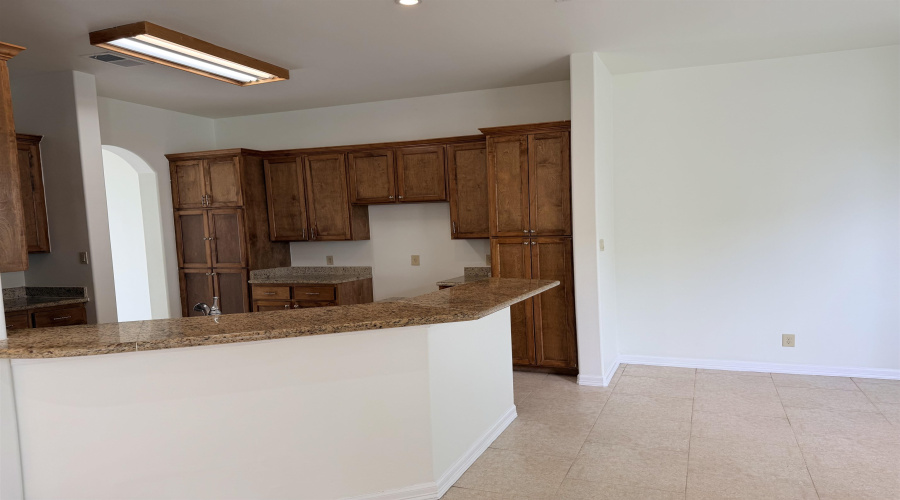 7221 Lake Victoria Rd, Laredo, Texas 78041, 3 Bedrooms Bedrooms, 7 Rooms Rooms,2 BathroomsBathrooms,Residential,For Sale,7221 Lake Victoria Rd,20261572