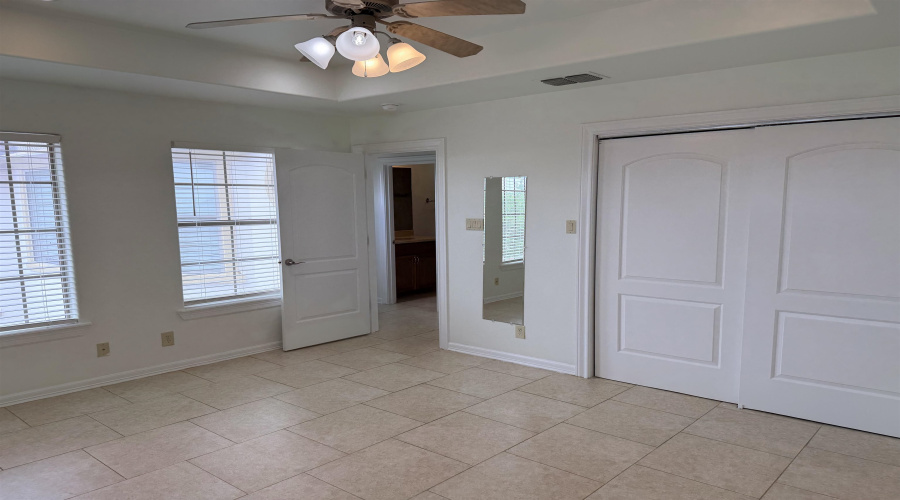 7221 Lake Victoria Rd, Laredo, Texas 78041, 3 Bedrooms Bedrooms, 7 Rooms Rooms,2 BathroomsBathrooms,Residential,For Rent,7221 Lake Victoria Rd,20261573