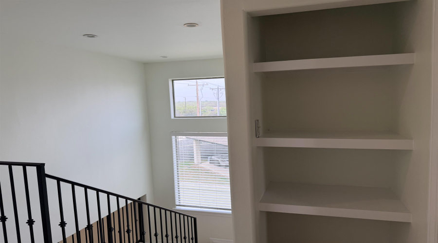 7221 Lake Victoria Rd, Laredo, Texas 78041, 3 Bedrooms Bedrooms, 7 Rooms Rooms,2 BathroomsBathrooms,Residential,For Rent,7221 Lake Victoria Rd,20261573