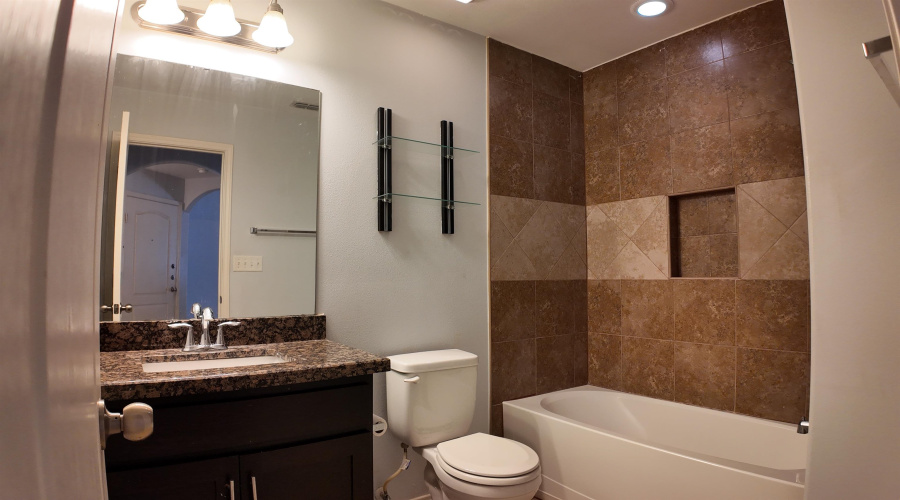 811 Bartolome Ln, LAREDO, Texas 78043, 3 Bedrooms Bedrooms, 5 Rooms Rooms,2 BathroomsBathrooms,Residential,For Sale,811 Bartolome Ln,20261580