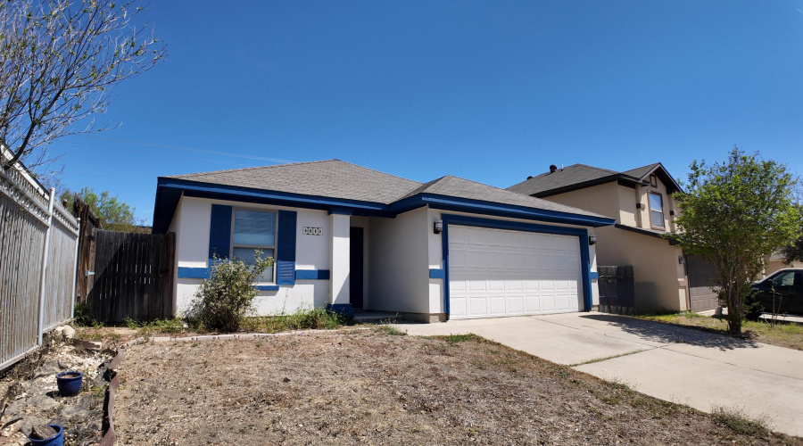 811 Bartolome Ln, LAREDO, Texas 78043, 3 Bedrooms Bedrooms, 5 Rooms Rooms,2 BathroomsBathrooms,Residential,For Sale,811 Bartolome Ln,20261580
