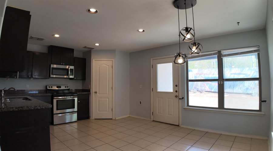 811 Bartolome Ln, LAREDO, Texas 78043, 3 Bedrooms Bedrooms, 5 Rooms Rooms,2 BathroomsBathrooms,Residential,For Sale,811 Bartolome Ln,20261580