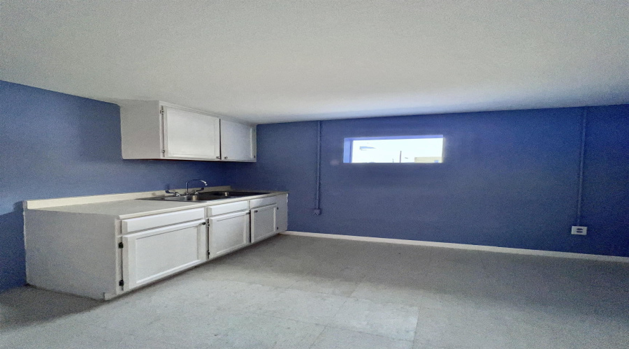 1516 Zaragoza St, Laredo, Texas 78040, 1 Room Rooms,1 BathroomBathrooms,Commercial retail/office,For Sale,1516 Zaragoza St,20261589