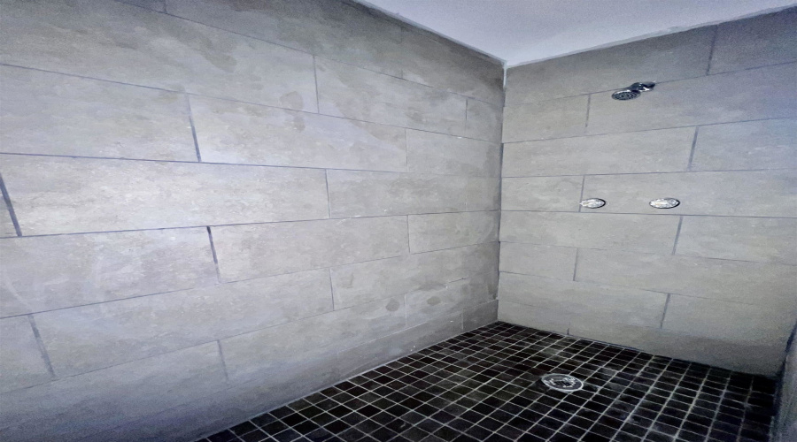 1516 Zaragoza St, Laredo, Texas 78040, 1 Room Rooms,1 BathroomBathrooms,Commercial retail/office,For Sale,1516 Zaragoza St,20261589