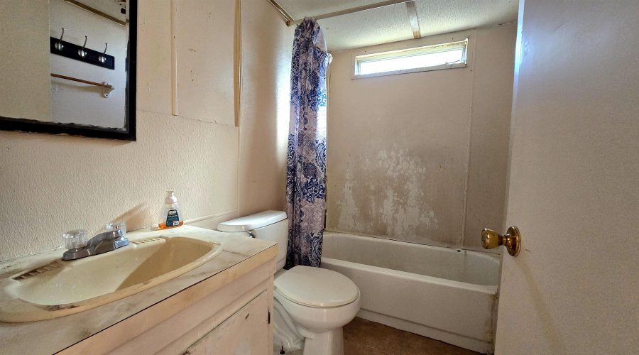 4528 La Cienega Ln, laredo, Texas 78040, 2 Bedrooms Bedrooms, 3 Rooms Rooms,1 BathroomBathrooms,Residential,For Rent,4528 La Cienega Ln,20261581