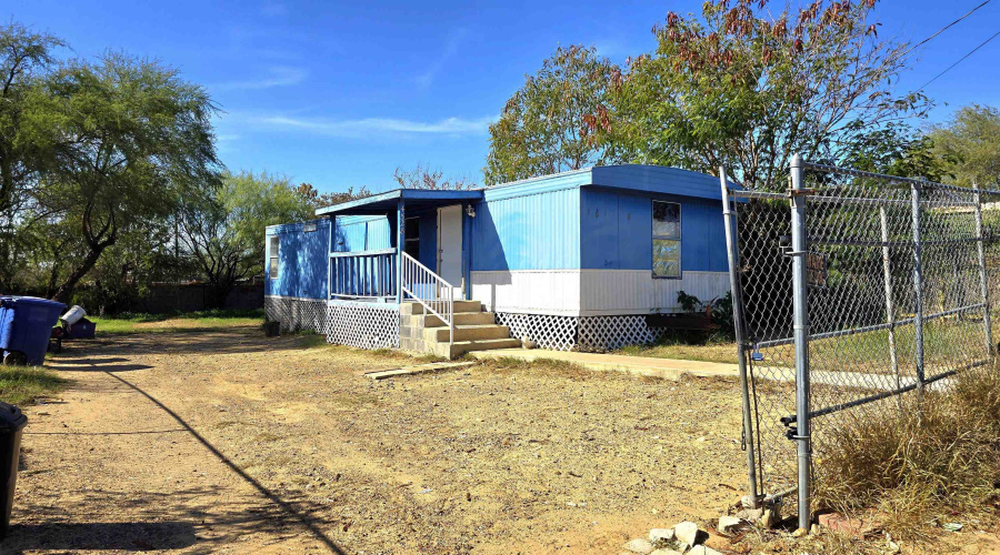 4528 La Cienega Ln, laredo, Texas 78040, 2 Bedrooms Bedrooms, 3 Rooms Rooms,1 BathroomBathrooms,Residential,For Rent,4528 La Cienega Ln,20261581