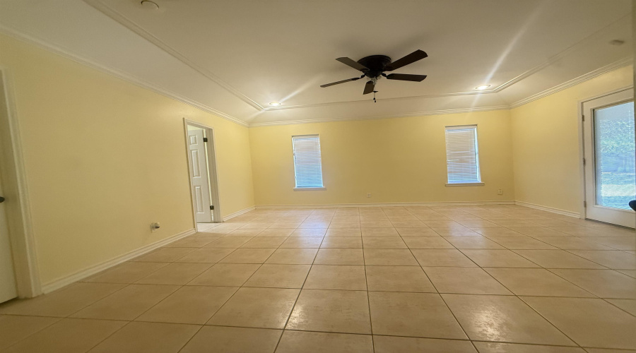 1504 Nelson Ct, Laredo, Texas 78045, 3 Bedrooms Bedrooms, 7 Rooms Rooms,2 BathroomsBathrooms,Residential,For Rent,1504 Nelson Ct,20261583