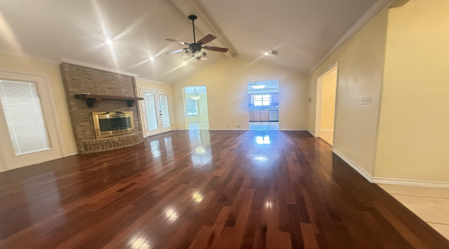 1504 Nelson Ct, Laredo, Texas 78045, 3 Bedrooms Bedrooms, 7 Rooms Rooms,2 BathroomsBathrooms,Residential,For Rent,1504 Nelson Ct,20261583