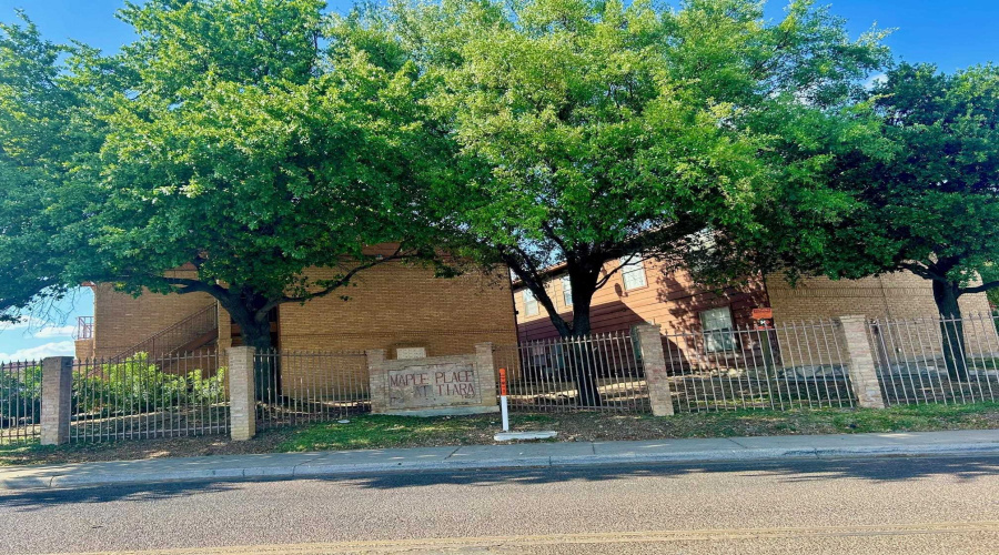 1752 Tiara Trl, Laredo, Texas 78045, 2 Bedrooms Bedrooms, 5 Rooms Rooms,2 BathroomsBathrooms,Residential,For Rent,1752 Tiara Trl,20261584