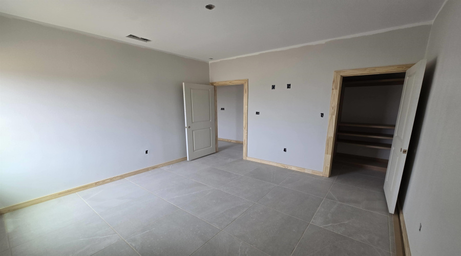 1203 Noyola Loop, Laredo, Texas 78041, 3 Bedrooms Bedrooms, 5 Rooms Rooms,2 BathroomsBathrooms,Residential,For Sale,1203 Noyola Loop,20261591