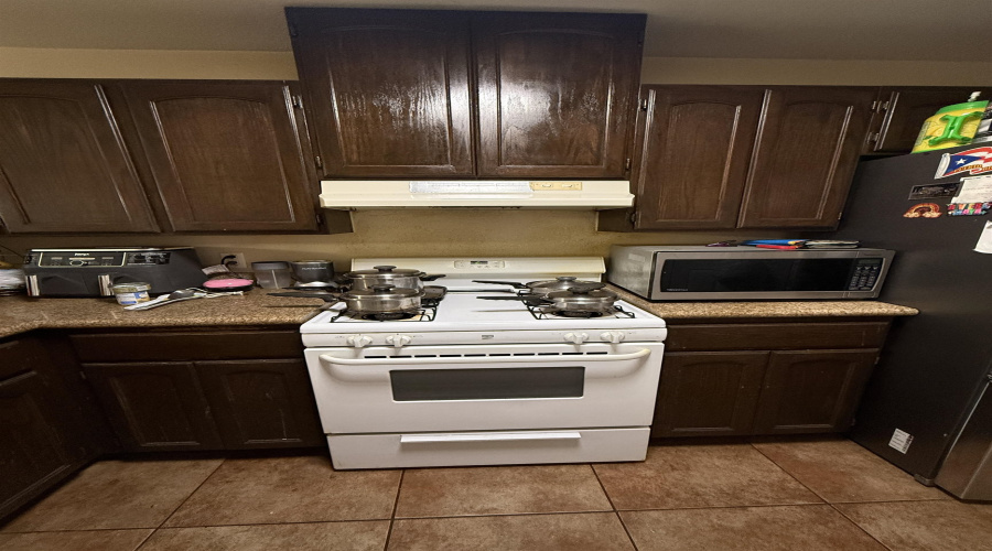 4102 Alemany St., Laredo, Texas 78046, 4 Bedrooms Bedrooms, 7 Rooms Rooms,2 BathroomsBathrooms,Residential,For Sale,4102 Alemany St.,20261593