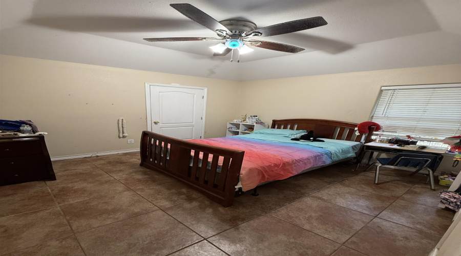 4102 Alemany St., Laredo, Texas 78046, 4 Bedrooms Bedrooms, 7 Rooms Rooms,2 BathroomsBathrooms,Residential,For Sale,4102 Alemany St.,20261593