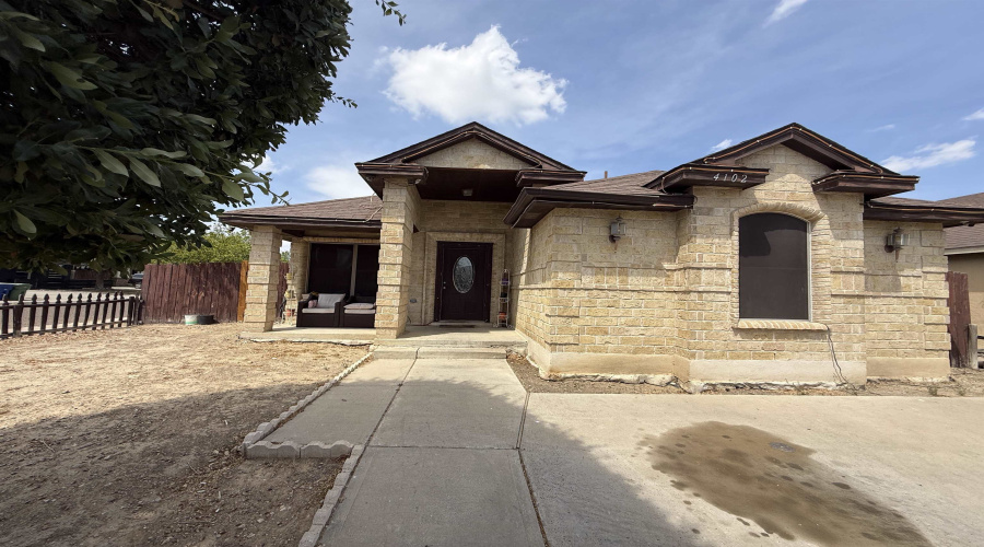 4102 Alemany St., Laredo, Texas 78046, 4 Bedrooms Bedrooms, 7 Rooms Rooms,2 BathroomsBathrooms,Residential,For Sale,4102 Alemany St.,20261593