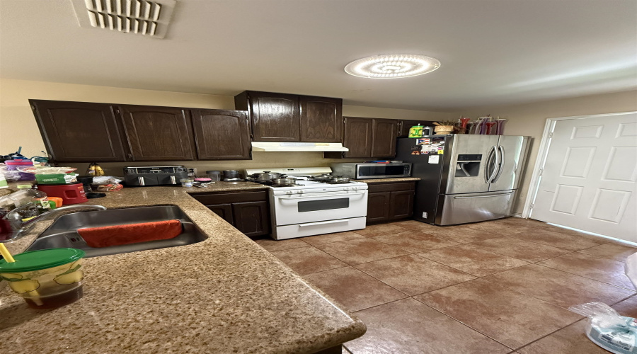 4102 Alemany St., Laredo, Texas 78046, 4 Bedrooms Bedrooms, 7 Rooms Rooms,2 BathroomsBathrooms,Residential,For Sale,4102 Alemany St.,20261593