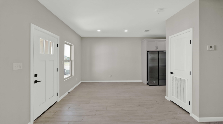 1010 Monaco Blvd, Laredo, Texas 78045, 1 Bedroom Bedrooms, 1 Room Rooms,1 BathroomBathrooms,Residential,For Rent,1010 Monaco Blvd,20261598