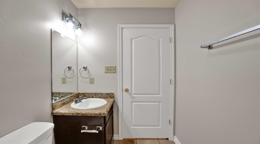 1022 Dicky Lane, Laredo, Texas 78043, 1 Bedroom Bedrooms, 1 Room Rooms,1 BathroomBathrooms,Residential,For Rent,1022 Dicky Lane,20261600