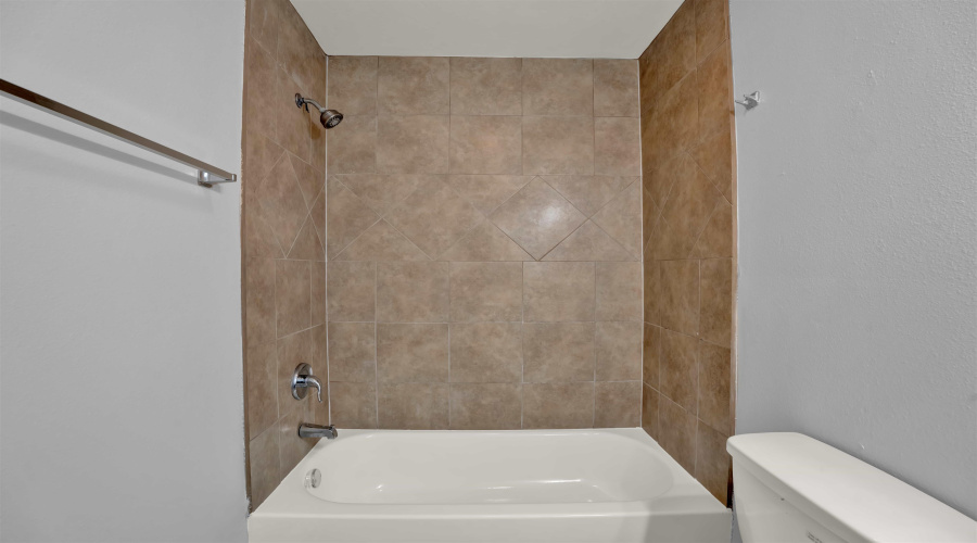 1022 Dicky Lane, Laredo, Texas 78043, 3 Bedrooms Bedrooms, 2 Rooms Rooms,2 BathroomsBathrooms,Residential,For Rent,1022 Dicky Lane,20261601