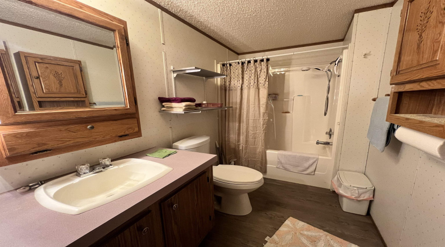 134 Sunshine Ln., Zapata, Texas 78076, 2 Bedrooms Bedrooms, 4 Rooms Rooms,1 BathroomBathrooms,Residential,For Sale,134 Sunshine Ln.,20261603