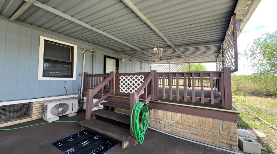 134 Sunshine Ln., Zapata, Texas 78076, 2 Bedrooms Bedrooms, 4 Rooms Rooms,1 BathroomBathrooms,Residential,For Sale,134 Sunshine Ln.,20261603