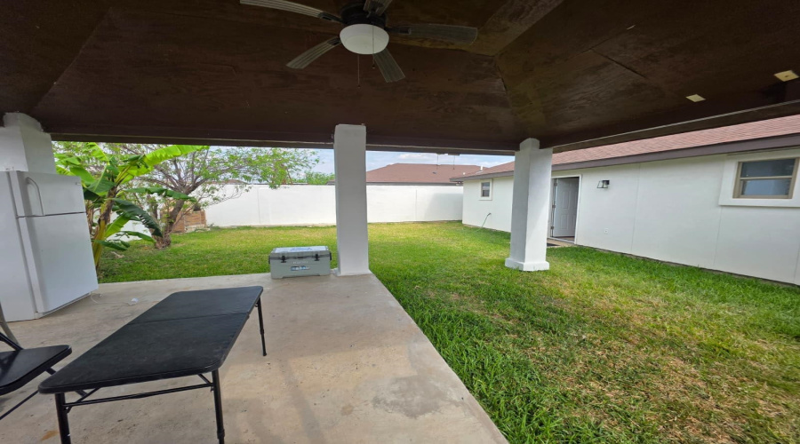 1424 Franc Cigarroa Dr, LAREDO, Texas 78046, 4 Bedrooms Bedrooms, 6 Rooms Rooms,2 BathroomsBathrooms,Residential,For Sale,1424 Franc Cigarroa Dr,20261586