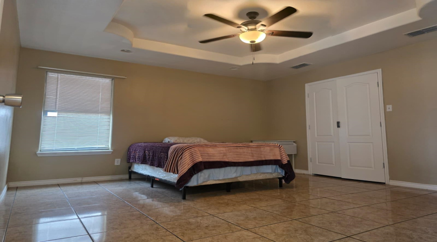 1424 Franc Cigarroa Dr, LAREDO, Texas 78046, 4 Bedrooms Bedrooms, 6 Rooms Rooms,2 BathroomsBathrooms,Residential,For Sale,1424 Franc Cigarroa Dr,20261586