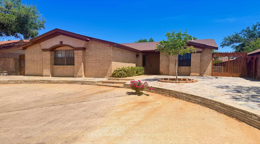 407 Carreta Ct, LAREDO, Texas 78045, 4 Bedrooms Bedrooms, 7 Rooms Rooms,2 BathroomsBathrooms,Residential,For Rent,407 Carreta Ct,20261590