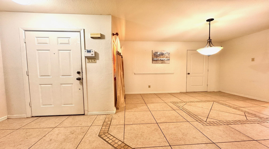 407 Carreta Ct, LAREDO, Texas 78045, 4 Bedrooms Bedrooms, 7 Rooms Rooms,2 BathroomsBathrooms,Residential,For Rent,407 Carreta Ct,20261590