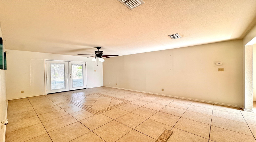 407 Carreta Ct, LAREDO, Texas 78045, 4 Bedrooms Bedrooms, 7 Rooms Rooms,2 BathroomsBathrooms,Residential,For Rent,407 Carreta Ct,20261590