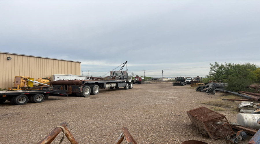 5795 U.S. Hwy 359, LAREDO, Texas 78043, 1 Bedroom Bedrooms, 51 Rooms Rooms,2 BathroomsBathrooms,Commercial/industrial,For Sale,5795 U.S. Hwy 359,20261607