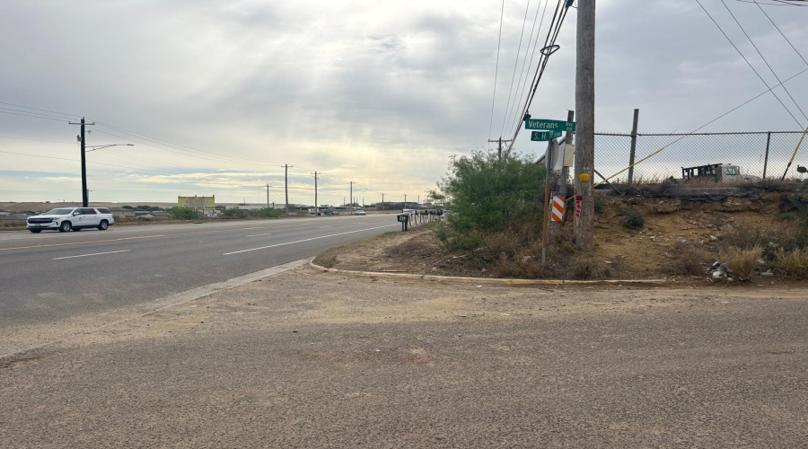 5795 U.S. Hwy 359, LAREDO, Texas 78043, 1 Bedroom Bedrooms, 51 Rooms Rooms,2 BathroomsBathrooms,Commercial/industrial,For Sale,5795 U.S. Hwy 359,20261607