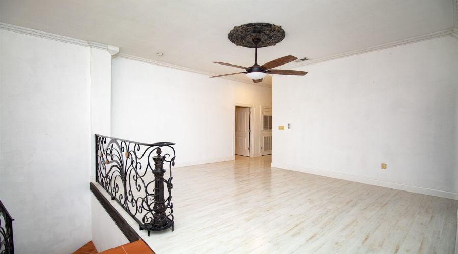 471 Cerrito Dr, Zapata, Texas 78076, 7 Bedrooms Bedrooms, 12 Rooms Rooms,4 BathroomsBathrooms,Residential,For Sale,471 Cerrito Dr,20261605