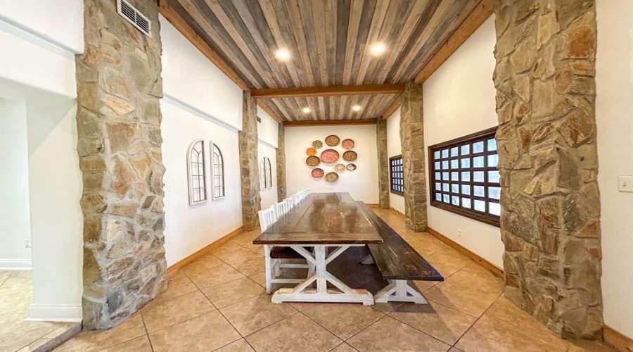 471 Cerrito Dr, Zapata, Texas 78076, 7 Bedrooms Bedrooms, 12 Rooms Rooms,4 BathroomsBathrooms,Residential,For Sale,471 Cerrito Dr,20261605