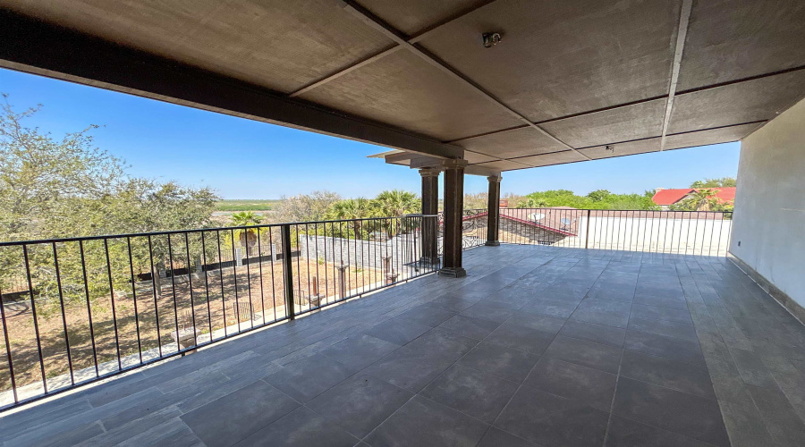 471 Cerrito Dr, Zapata, Texas 78076, 7 Bedrooms Bedrooms, 12 Rooms Rooms,4 BathroomsBathrooms,Residential,For Sale,471 Cerrito Dr,20261605