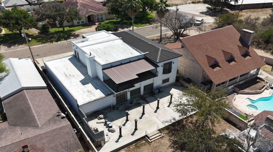 471 Cerrito Dr, Zapata, Texas 78076, 7 Bedrooms Bedrooms, 12 Rooms Rooms,4 BathroomsBathrooms,Residential,For Sale,471 Cerrito Dr,20261605