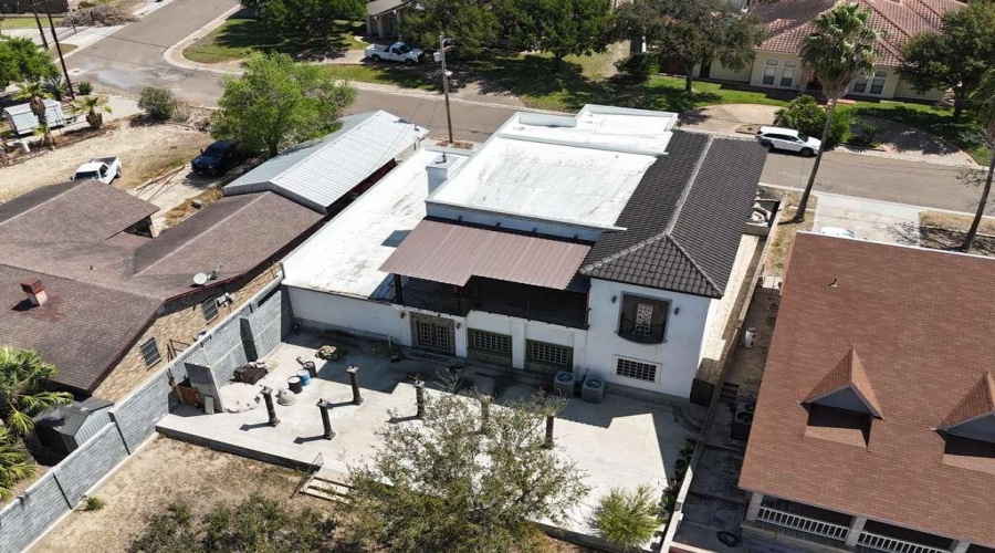 471 Cerrito Dr, Zapata, Texas 78076, 7 Bedrooms Bedrooms, 12 Rooms Rooms,4 BathroomsBathrooms,Residential,For Sale,471 Cerrito Dr,20261605